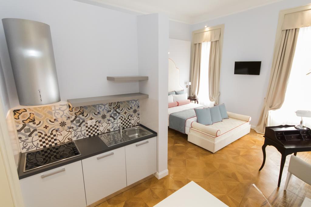 Residenza Degli Artisti Hotel Trieszt Kültér fotó