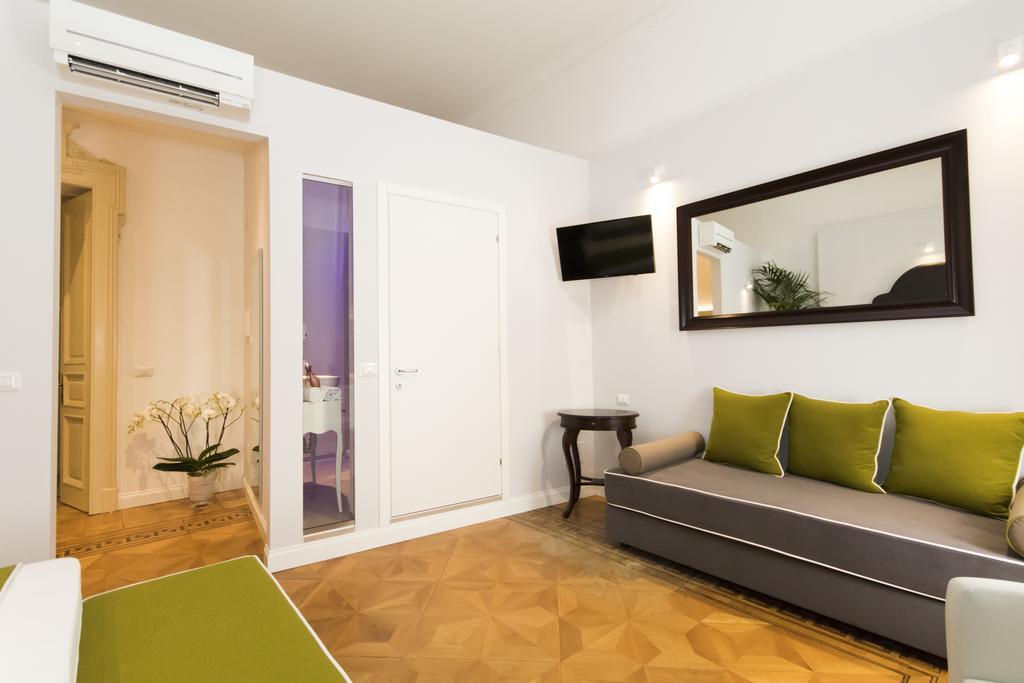 Residenza Degli Artisti Hotel Trieszt Kültér fotó