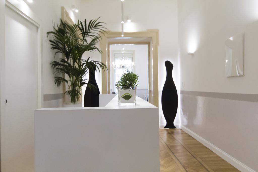 Residenza Degli Artisti Hotel Trieszt Kültér fotó
